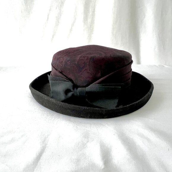 Whittall & Shon 100% Wool Hat, Black and Purple Paisley Pattern EC - Picture 14 of 14